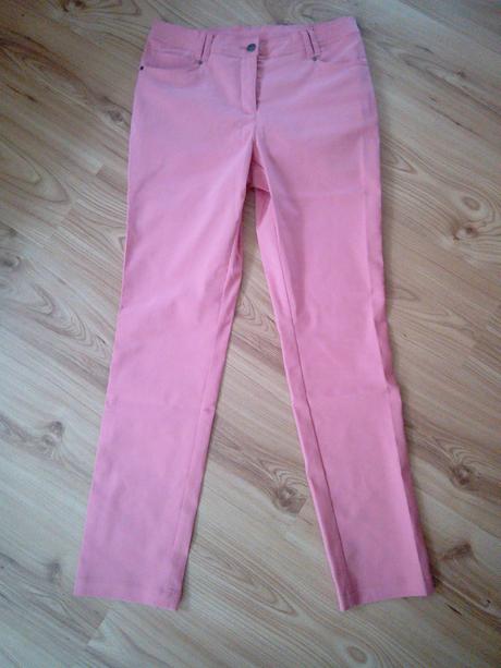 Ružové nohavice, 38