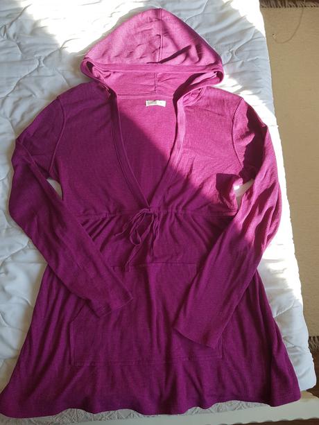 Tehotenský svetrík, l