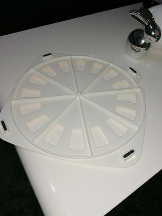 Skvelá vykrajovacia pomôcka tupperware, 