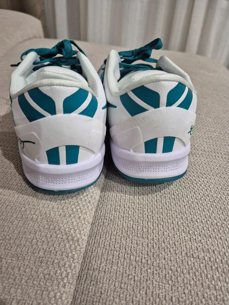 Tenisky basketbalove, 46