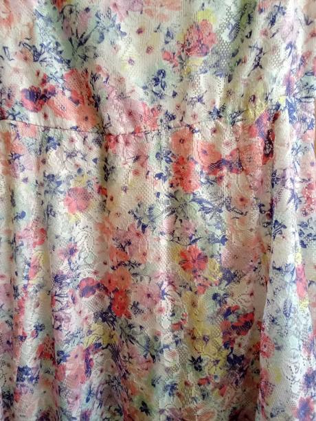 Kvetované šaty, bonprix,40