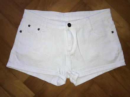 Biele šortky, kraťase, s