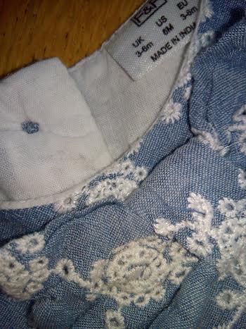 Šaty vyšívané s čipkou, f&f,68