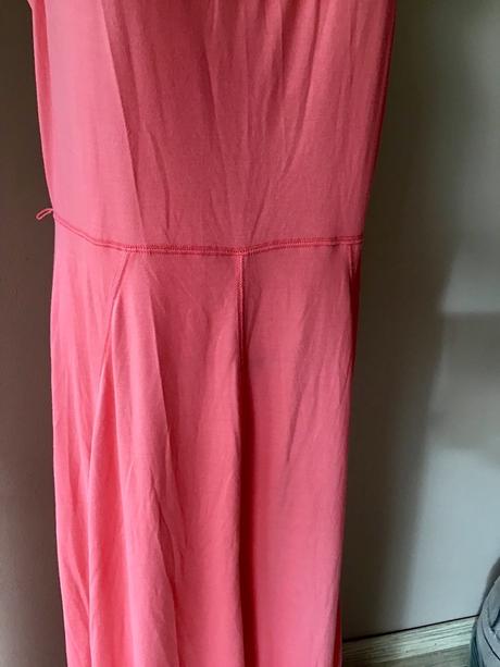 Pruzne saty, esmara,46