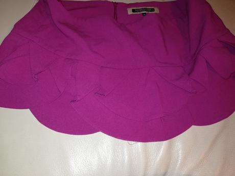 Pekná minisukna, river island,42