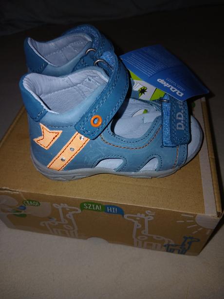 Nové d.d.steep blikajuce sandale, d.d.step,21