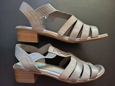 Strieborné sandále footflexx, 38