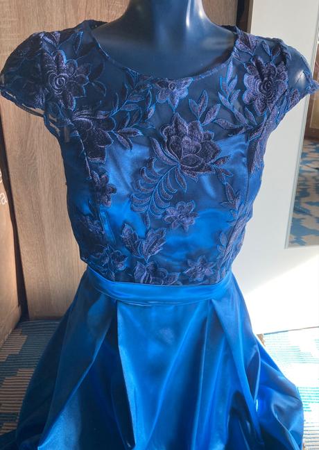 Spoločenské šaty, s