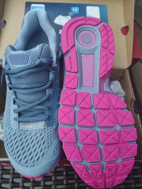 Dámske ua hovr run aplikácia, under armour,38 / 39