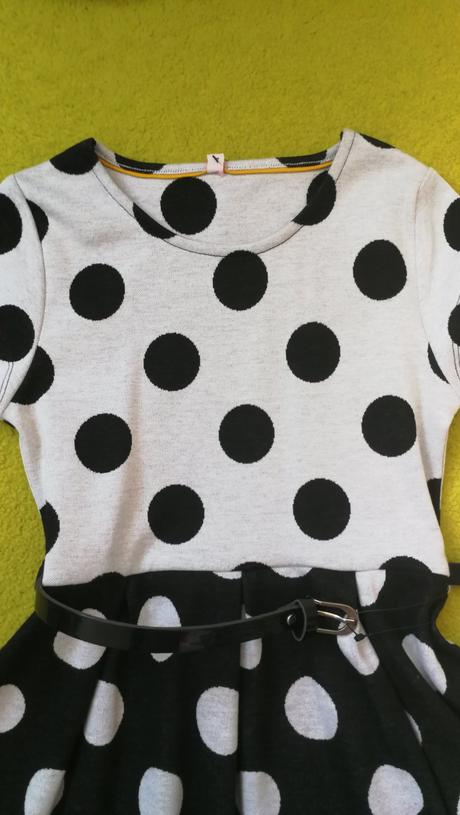 Bodkované s opaskom 5-6 r, marks & spencer,116