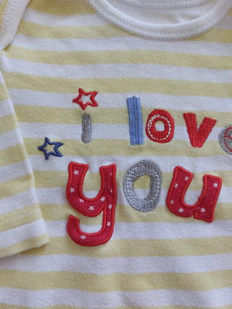 Pasikave pyzamko s napisom, 56