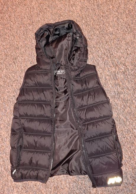 Vesta s košeľou, 158–170