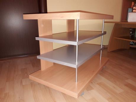 Televízny stolík, 