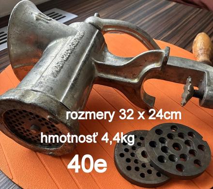 Tradičný liatinový mlynček na mäso č.10+2šajby,