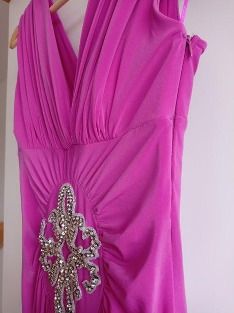 Dlhé spoločenské šaty, 38