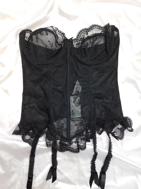 Kvalitny čipkovany korzetovy top, 70c