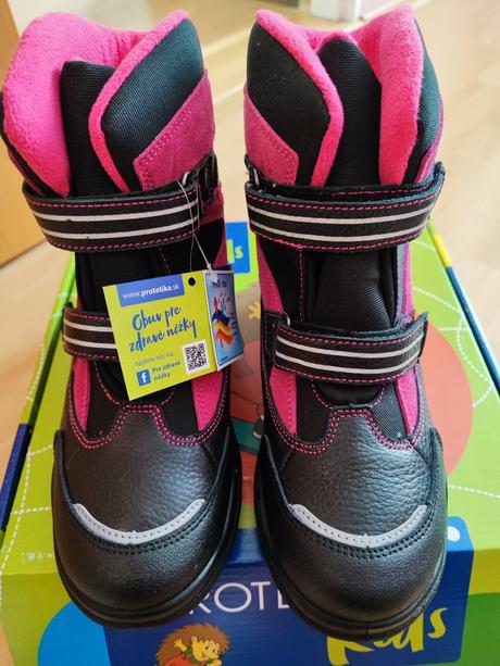 Snehule, protetika,36