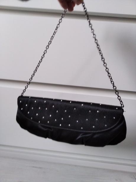 Čierna spoločenská kabelka,