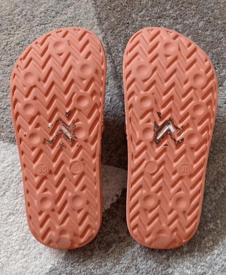 Pohodlné šľapky aqua wawe - super stav, 30
