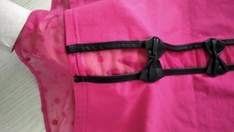 Ružové tričko, 164