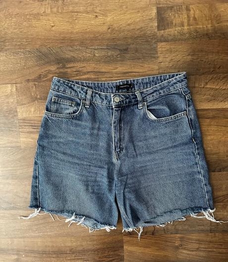 Rifľové kraťasy trendyol, 38