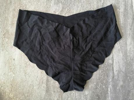 Kvalitné elastické čierne nohavičky sloggi, vs, s