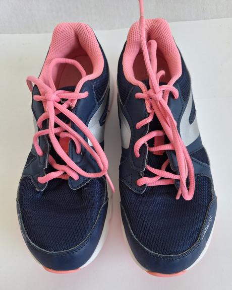 Tenisky tmavomodré, 37