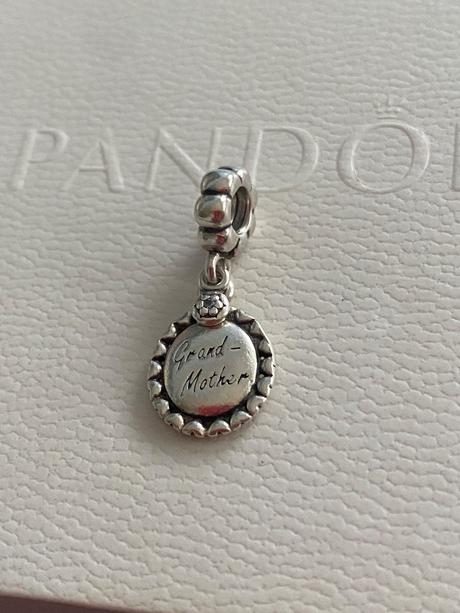 Pandora koralka stara mama, pandora