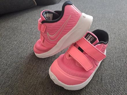 Tenisky zn. nike veľ. 22 pre dievčatko, nike,22