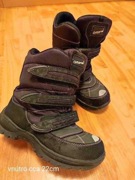 Snehule, reserved,35