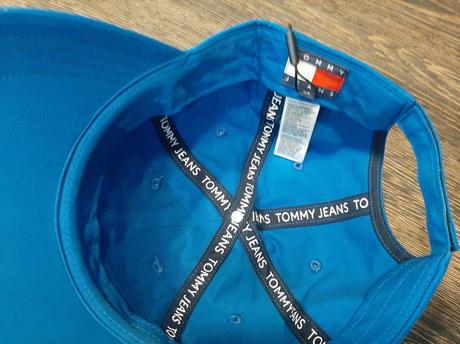 Th šiltovka s poštou., tommy hilfiger