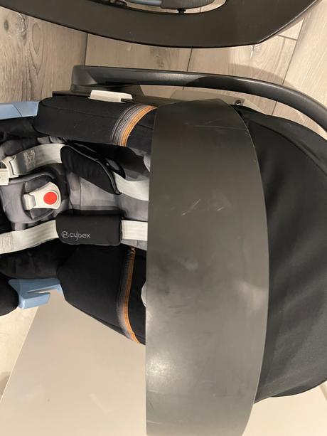 Cybex aton 5 + zakladna, cybex