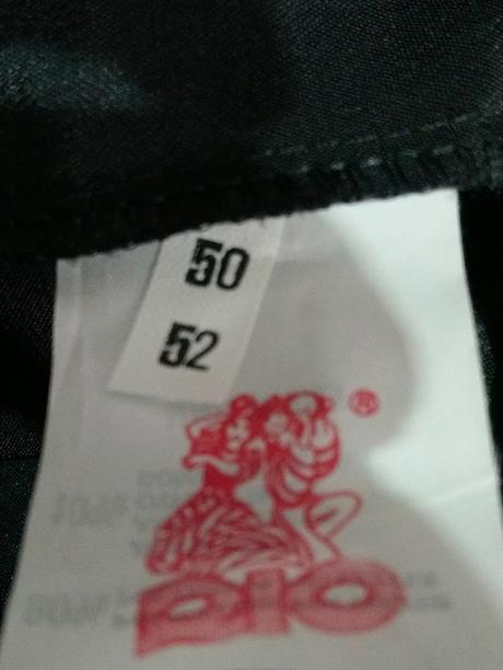 4-dielny kostým kňaz otec ricard,