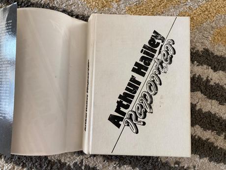 Reportér hailey arthur -prvé vydanie 1991,