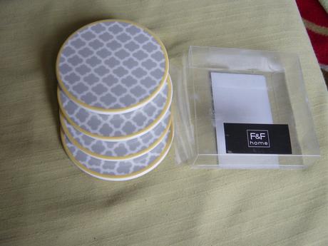 Sada 4 keramických podtáciek, 