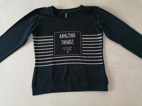 Mikinka, colours of the world,xs