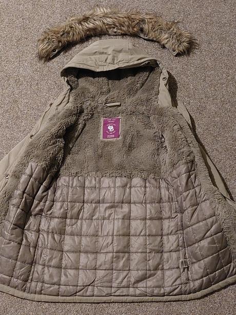 Zimna bunda, reserved,122