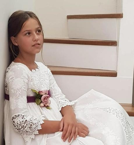 Prijimanie , saty na 6-8, stali 900 eur, 128