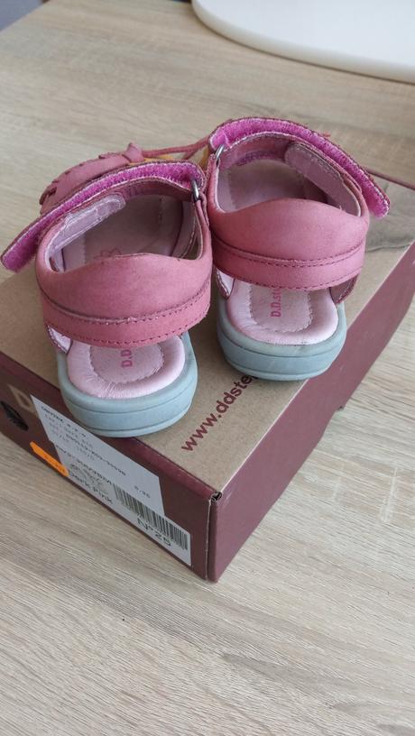 Dievčenské sandálky, zn. d.d.step, č. 25, d.d.step,25