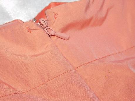 Luxusne velmi pekne saty na slavnost, 40