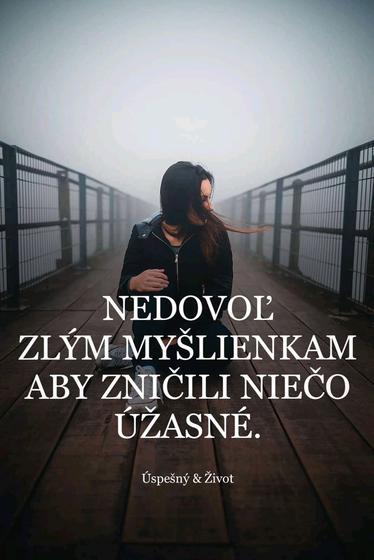 úžasné prsia fajčenie