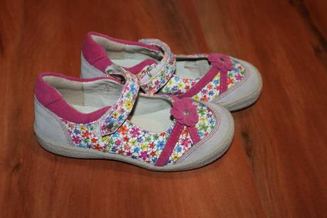 Sandalky bemega k nakupu zdarma, 25