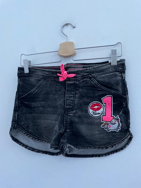 Kraťasy s nášivkou, takko,164