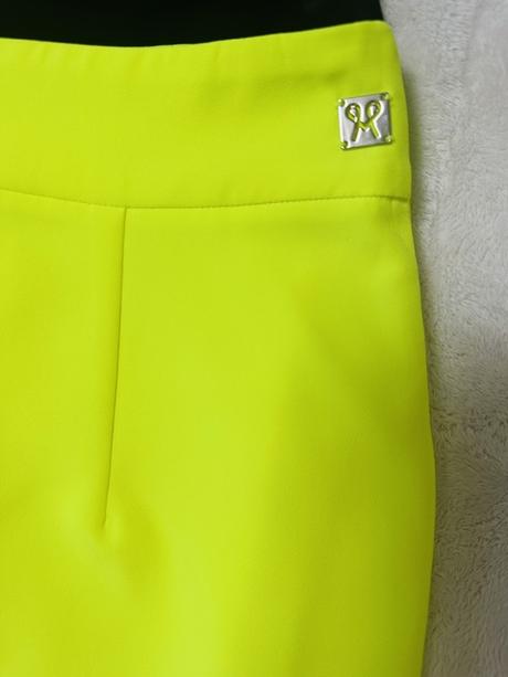 Súprava croptop a sukňa neónovej farby zn. magenta, m