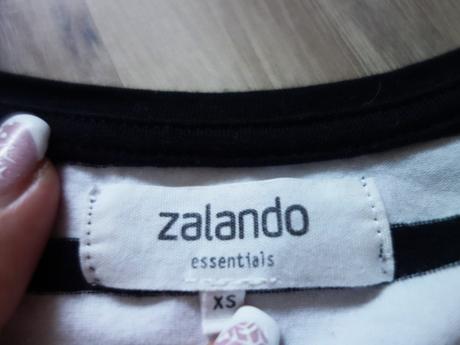 Dámske šaty zalando, xs