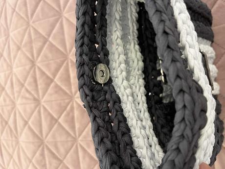 Predám háčkovanú tašku - kabelku,