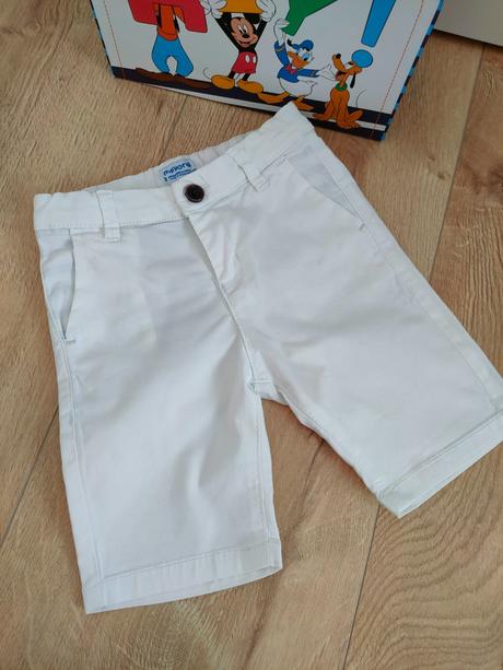 Krásne kvalitné biele kraťasy mayoral, veľ. 98, mayoral,98