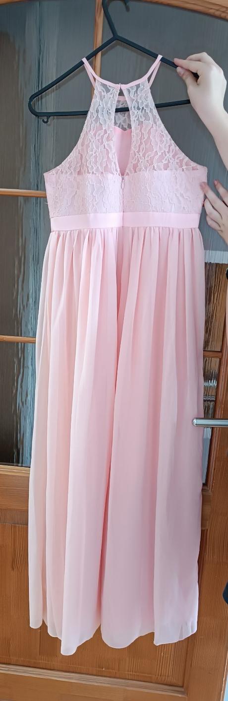 Dlhé šifónové šaty, 146