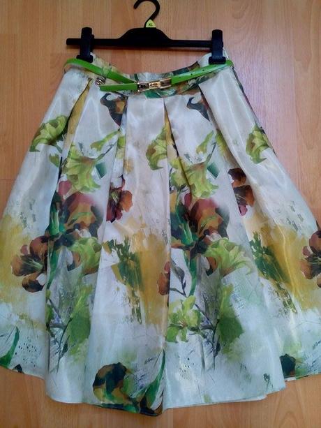 Spolocenska sukna, 38