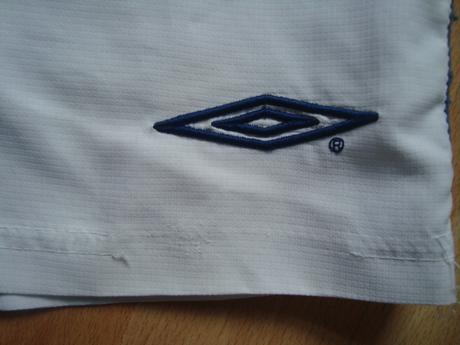 Biele kratasky, umbro,110